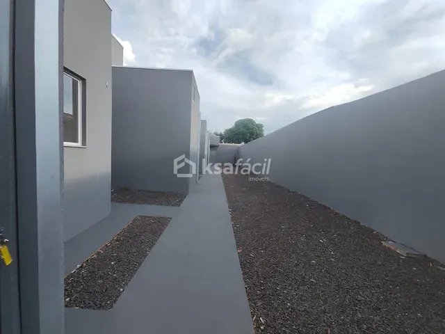 Casa com 90m² 2 quartos e 1 banheiro, à venda, no bairro Jardim Centenário em Campo Grande