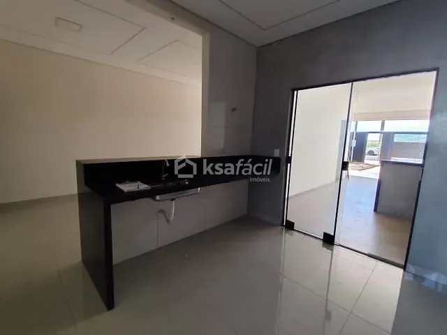 Casa com 200m² 2 quartos e 2 banheiros, à venda, no bairro Bela Laguna em Campo Grande