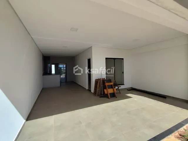 Casa com 200m² 2 quartos e 2 banheiros, à venda, no bairro Bela Laguna em Campo Grande