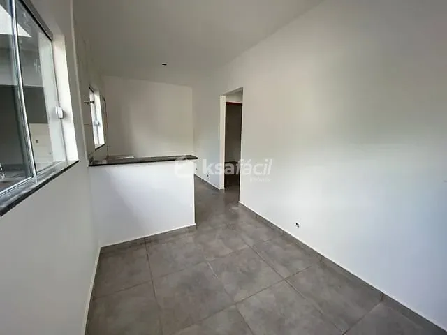 Casa 2 quartos e 1 banheiro, à venda, no bairro Loteamento Bela Laguna em Campo Grande