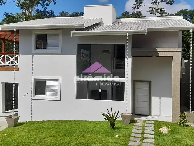 Casa com 360m², à venda, no bairro Park Imperial em Caraguatatuba