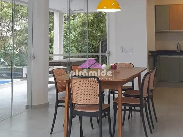 Casa com 360m², à venda, no bairro Park Imperial em Caraguatatuba