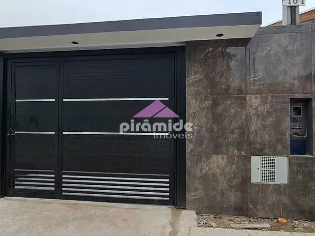 Casa com 138m² 2 quartos e 2 banheiros, à venda, no bairro Pontal de Santa Marina em Caraguatatuba