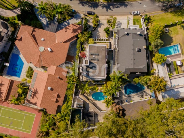 Casa com 1165m² 5 quartos e 8 banheiros, à venda, no bairro Alphaville Residencial Um em Barueri