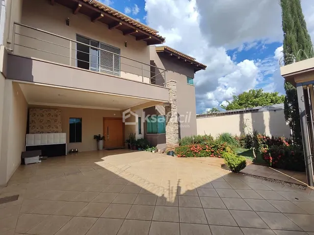 Casa com 360m² 4 quartos e 5 banheiros, à venda, no bairro Jardim Jacy em Campo Grande