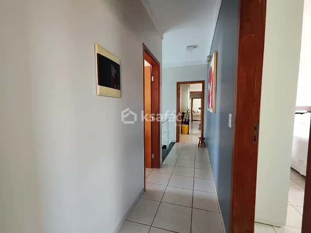 Casa com 360m² 4 quartos e 5 banheiros, à venda, no bairro Jardim Jacy em Campo Grande