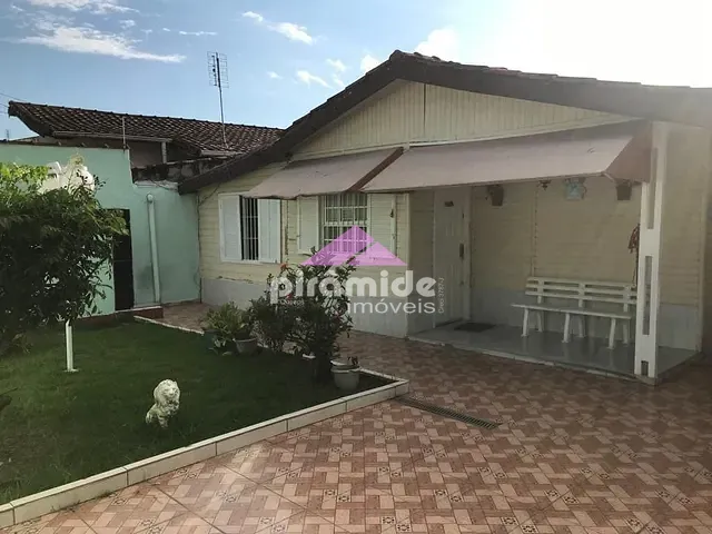 Casa com 372m² 2 quartos e 1 banheiro, à venda, no bairro Morro do Algodão em Caraguatatuba