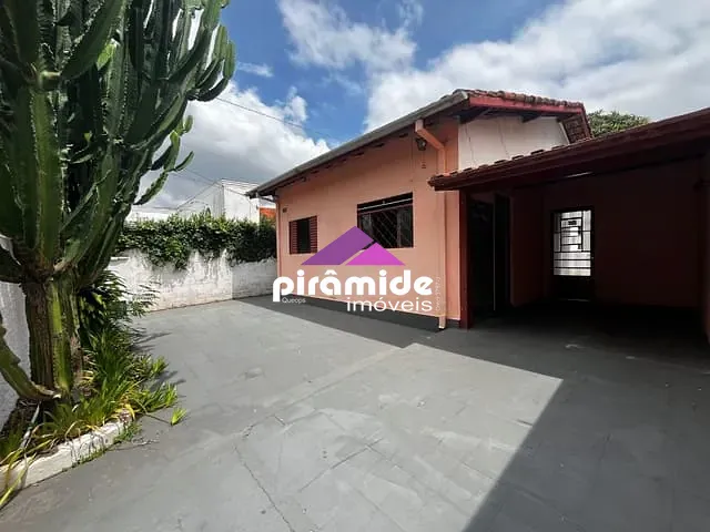 Casa com 250m² 3 quartos e 2 banheiros, à venda, no bairro Jardim das Indústrias em São José dos Campos