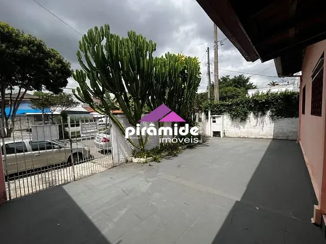 Casa com 250m² 3 quartos e 2 banheiros, à venda, no bairro Jardim das Indústrias em São José dos Campos