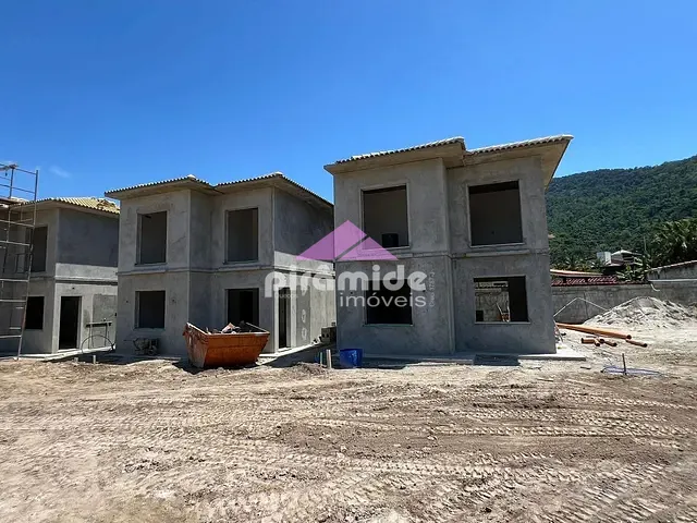 Casa com 134m² 3 quartos e 4 banheiros, à venda, no bairro Praia das Cigarras em São Sebastião