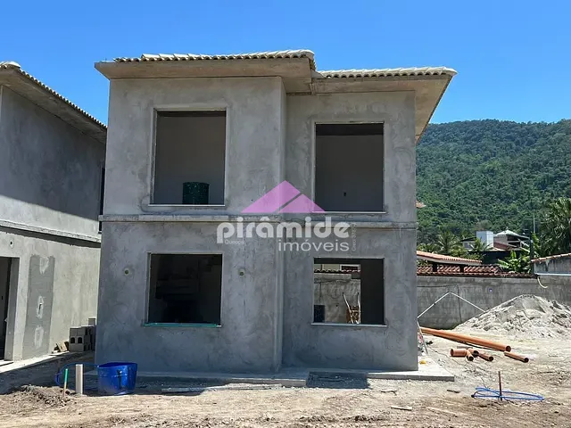 Casa com 134m² 3 quartos e 4 banheiros, à venda, no bairro Praia das Cigarras em São Sebastião