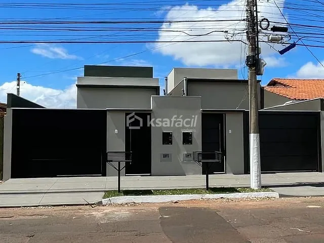 Casa com 180m² 2 quartos e 2 banheiros, à venda, no bairro Recanto dos Pássaros em Campo Grande