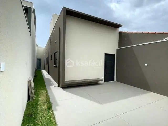 Casa com 180m² 2 quartos e 2 banheiros, à venda, no bairro Recanto dos Pássaros em Campo Grande