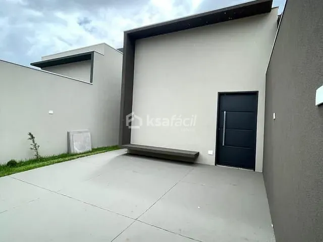 Casa com 180m² 2 quartos e 2 banheiros, à venda, no bairro Recanto dos Pássaros em Campo Grande