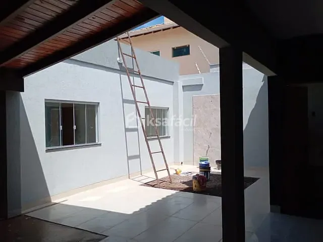 Casa com 210m² 3 quartos e 3 banheiros, à venda, no bairro Vila Alba em Campo Grande