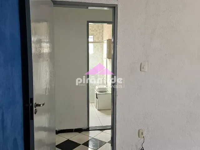 Casa com 130m² 2 quartos e 1 banheiro, para alugar, no bairro Jardim Vale do Sol em São José dos Campos