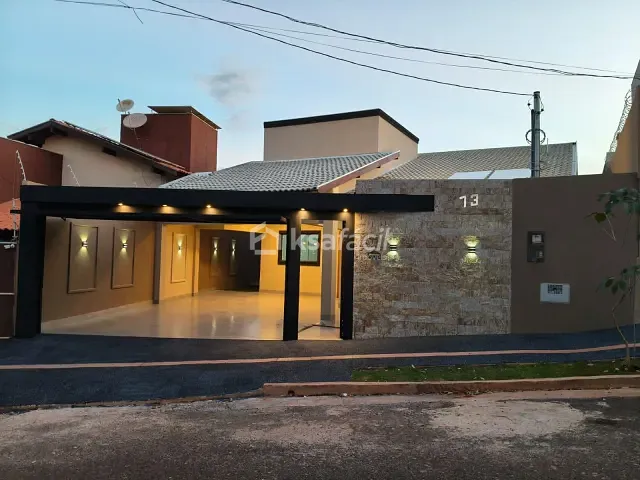 Casa com 368m² 4 quartos e 5 banheiros, à venda, no bairro Água Limpa Park em Campo Grande