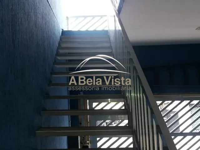 Casa com 220m² 3 quartos e 3 banheiros, à venda, no bairro Pestana em Osasco