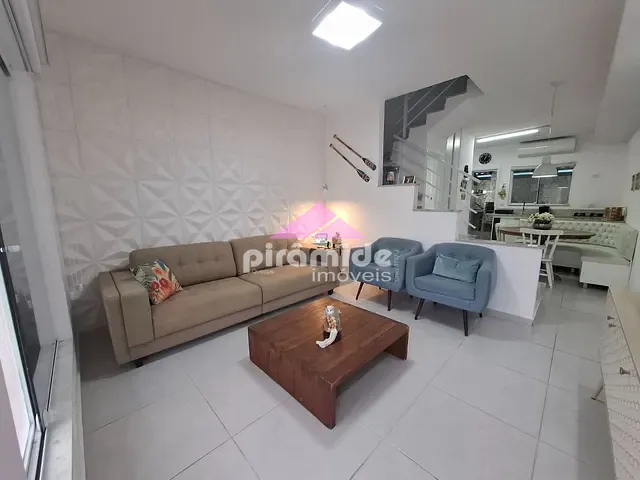 Casa com 147m² 2 quartos e 3 banheiros, à venda, no bairro Balneário Gardem Mar em Caraguatatuba