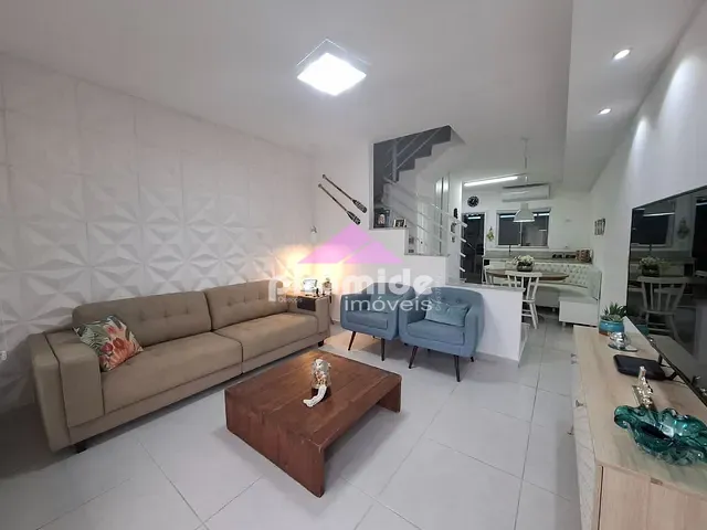 Casa com 147m² 2 quartos e 3 banheiros, à venda, no bairro Balneário Gardem Mar em Caraguatatuba