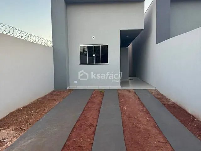 Casa 2 quartos e 2 banheiros, à venda, no bairro Vila Nova Campo Grande em Campo Grande