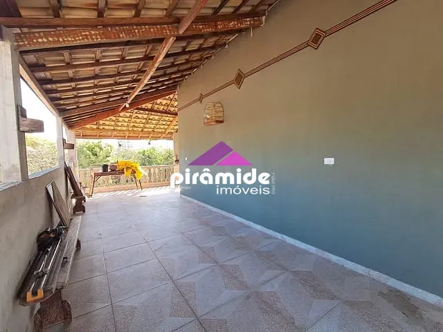 Casa com 275m² 3 quartos e 2 banheiros, à venda, no bairro Jardim Satélite em São José dos Campos
