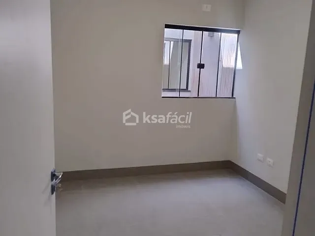Casa 3 quartos e 2 banheiros, à venda, no bairro Parque Residencial Rita Vieira em Campo Grande