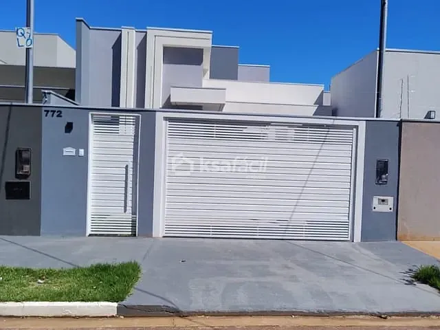 Casa 3 quartos e 2 banheiros, à venda, no bairro Parque Residencial Rita Vieira em Campo Grande