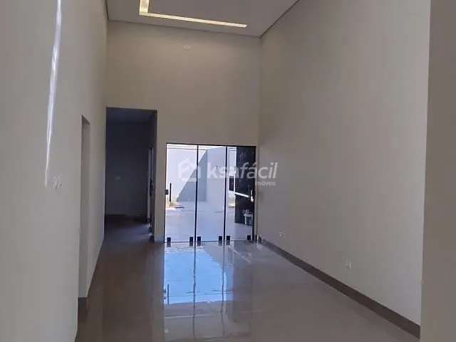 Casa 3 quartos e 2 banheiros, à venda, no bairro Parque Residencial Rita Vieira em Campo Grande