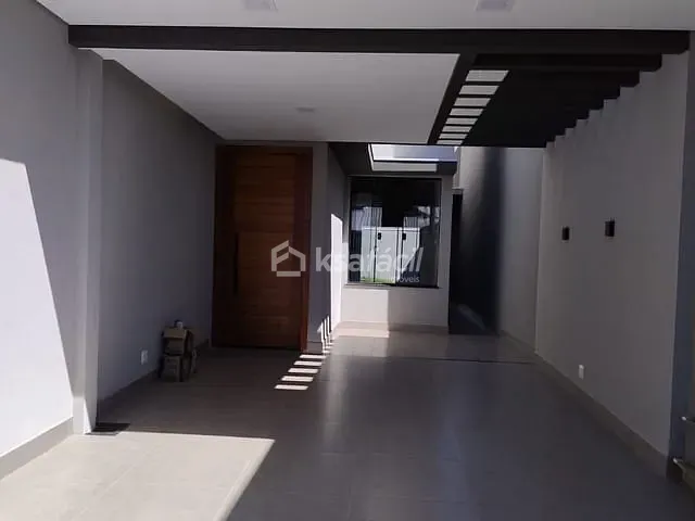 Casa 3 quartos e 2 banheiros, à venda, no bairro Parque Residencial Rita Vieira em Campo Grande