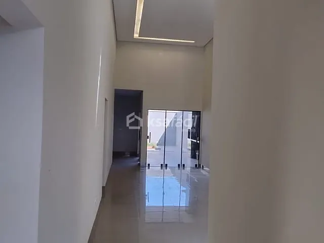 Casa 3 quartos e 2 banheiros, à venda, no bairro Parque Residencial Rita Vieira em Campo Grande