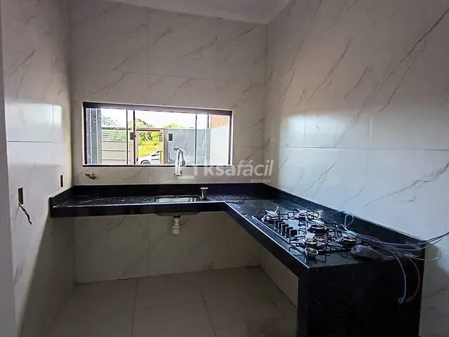 Casa com 216m² 3 quartos e 2 banheiros, à venda, no bairro Jardim das Cerejeiras em Campo Grande
