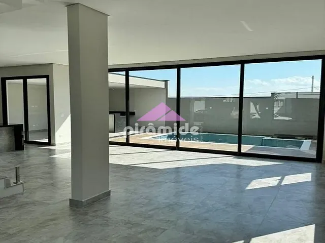 Casa com 280m² 4 quartos e 4 banheiros, à venda, no bairro Floresta em São José dos Campos
