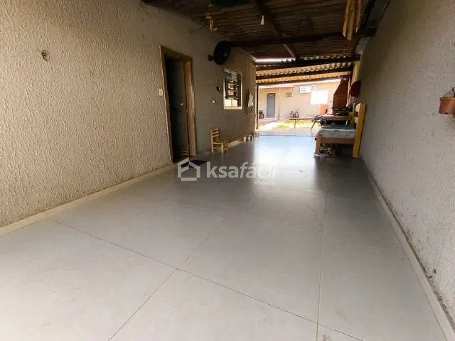 Casa 3 quartos e 2 banheiros, à venda, no bairro Conjunto Residencial Recanto dos Rouxinóis em Campo Grande
