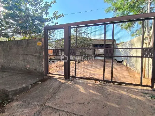 Casa 3 quartos e 2 banheiros, à venda, no bairro Conjunto Residencial Recanto dos Rouxinóis em Campo Grande