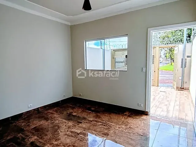 Casa com 125m² 3 quartos e 2 banheiros, à venda, no bairro Parque Residencial Azaléia em Campo Grande