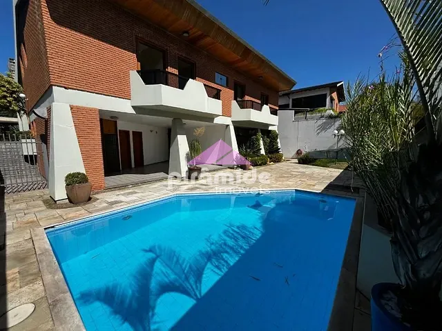 Casa com 520m² 3 quartos e 6 banheiros, à venda, no bairro Jardim Aquárius em São José dos Campos