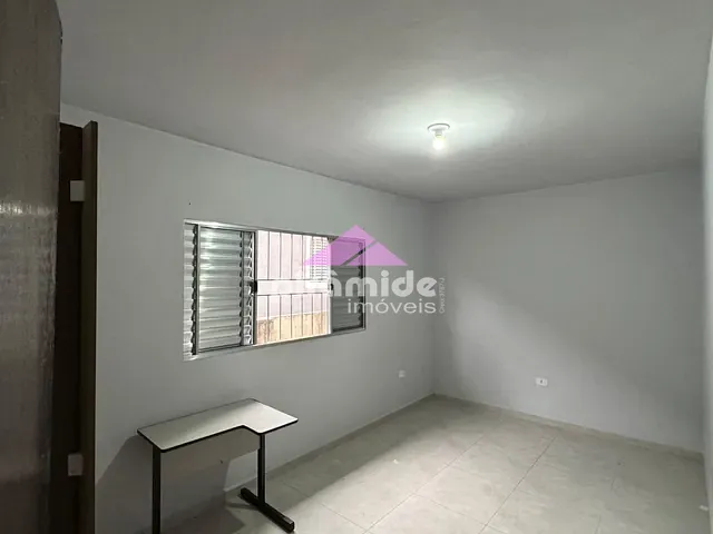 Casa com 125m² 1 quarto e 1 banheiro, para alugar, no bairro Jardim Santa Inês II em São José dos Campos