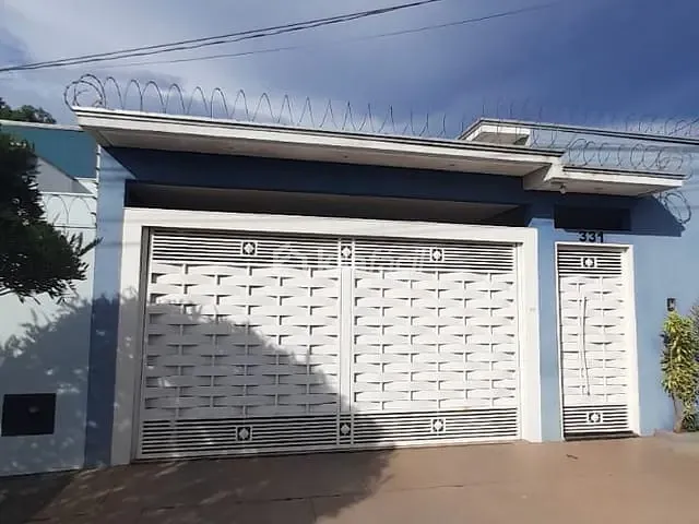 Casa com 150m² 3 quartos e 2 banheiros, à venda, no bairro Parque Residencial Rita Vieira em Campo Grande