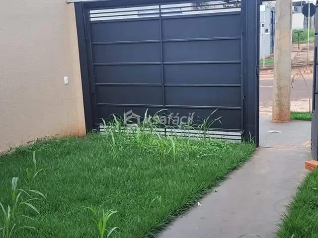 Casa com 100m² 2 quartos e 2 banheiros, à venda, no bairro Bom Retiro em Campo Grande