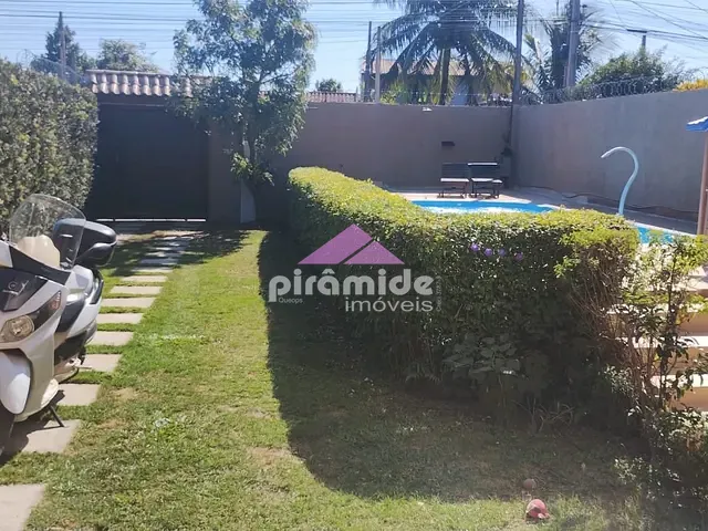 Casa com 280m² 2 quartos e 4 banheiros, à venda, no bairro Perequê Mirim em Caraguatatuba