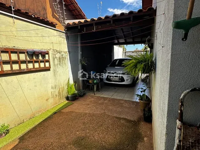 Casa com 156m² 3 quartos e 2 banheiros, à venda, no bairro Jardim Colibrí em Campo Grande