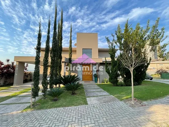 Casa com 615m² 3 quartos e 4 banheiros, à venda, no bairro Urbanova em São José dos Campos