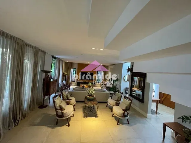 Casa com 615m² 3 quartos e 4 banheiros, à venda, no bairro Urbanova em São José dos Campos