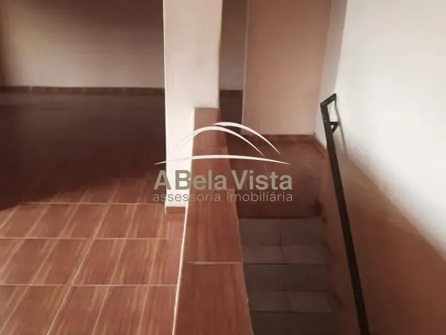 Casa 9 quartos e 3 banheiros, à venda, no bairro Jardim D'Abril em Osasco