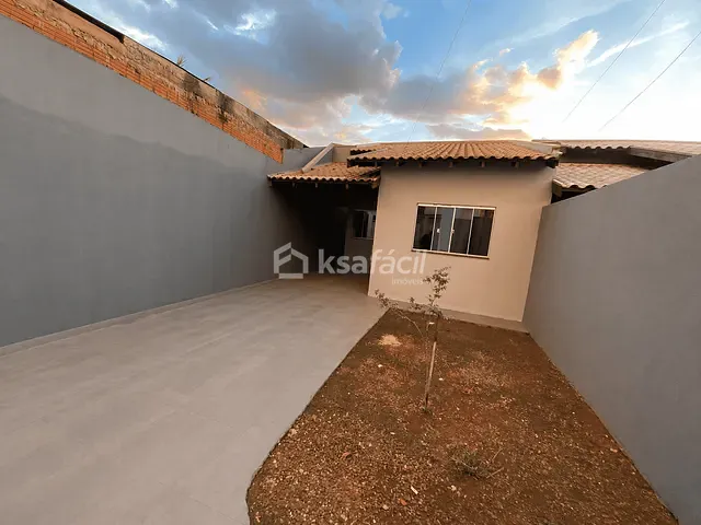 Casa com 180m² 2 quartos e 2 banheiros, à venda, no bairro Jardim Centenário em Campo Grande