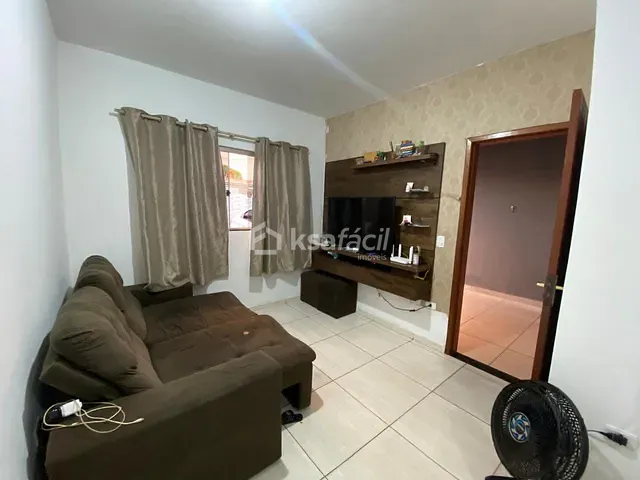 Casa com 180m² 2 quartos e 2 banheiros, à venda, no bairro Jardim Centenário em Campo Grande