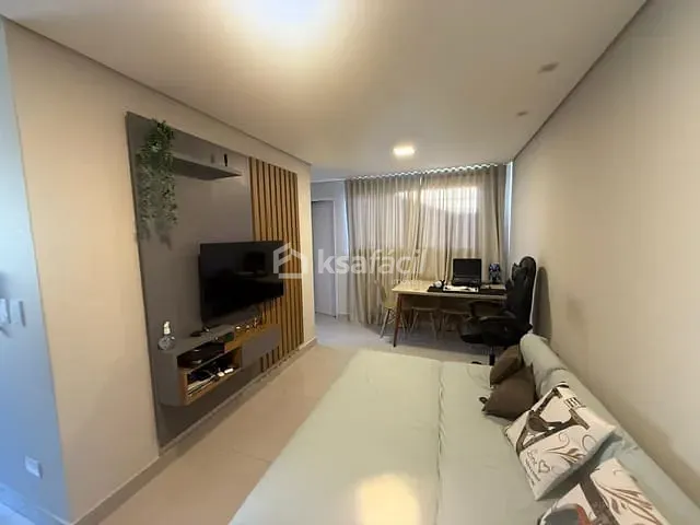 Apartamento 2 quartos e 1 banheiro, à venda, no bairro Parque Residencial Rita Vieira em Campo Grande
