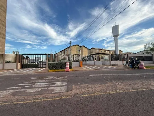 Apartamento 2 quartos e 1 banheiro, à venda, no bairro Parque Residencial Rita Vieira em Campo Grande