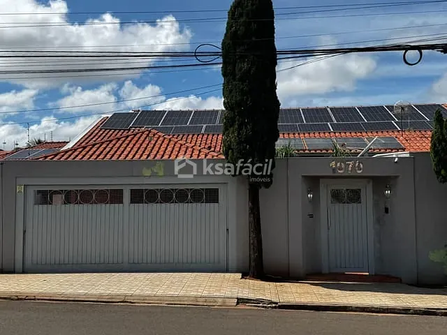 Casa com 416m² 4 quartos e 6 banheiros, à venda, no bairro Jardim Autonomista em Campo Grande